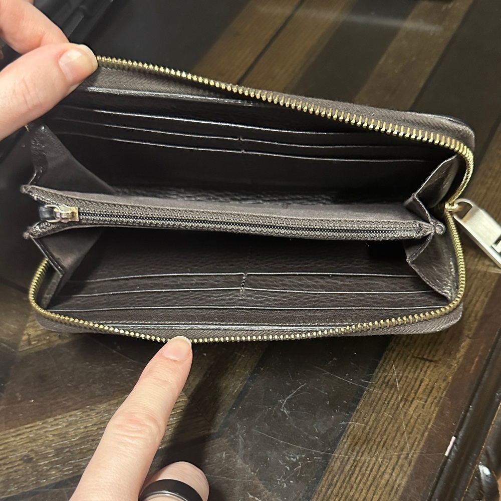 Fendi Dark Brown Leather Wallet with Gold Zipper - Picture 2 of 4